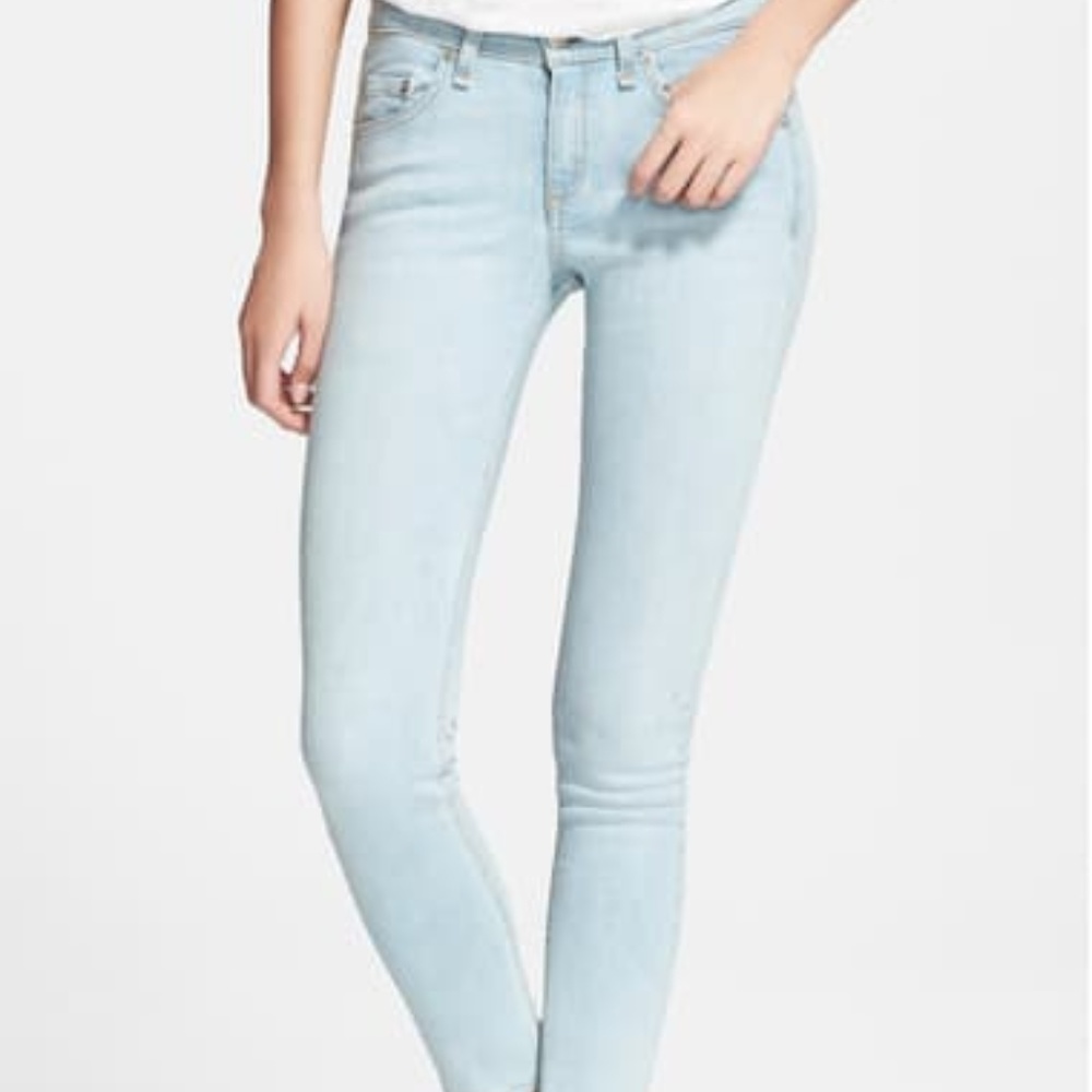 NWT Rag and Bone Light Wash Carpi Cut Jean
